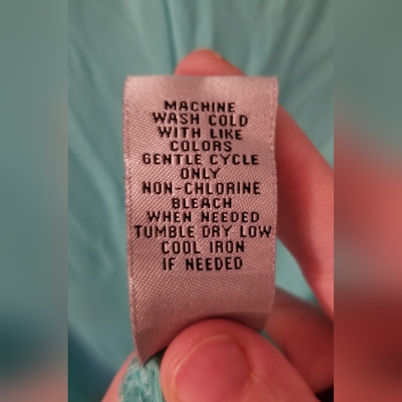 Catherines Sleeveless Top - Picture 4 of 4